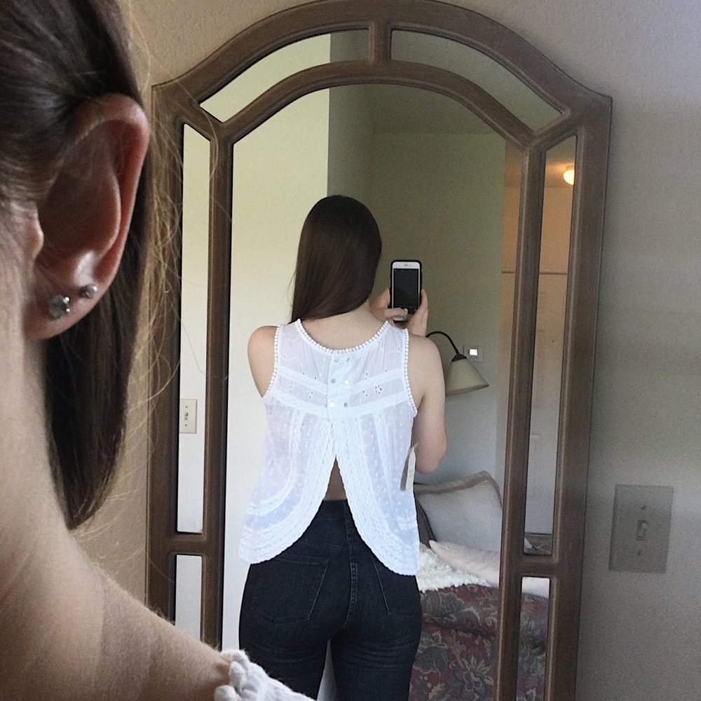 NWT Altar'd State Whit Embroidered Open-Back Tank - Picture 5 of 8